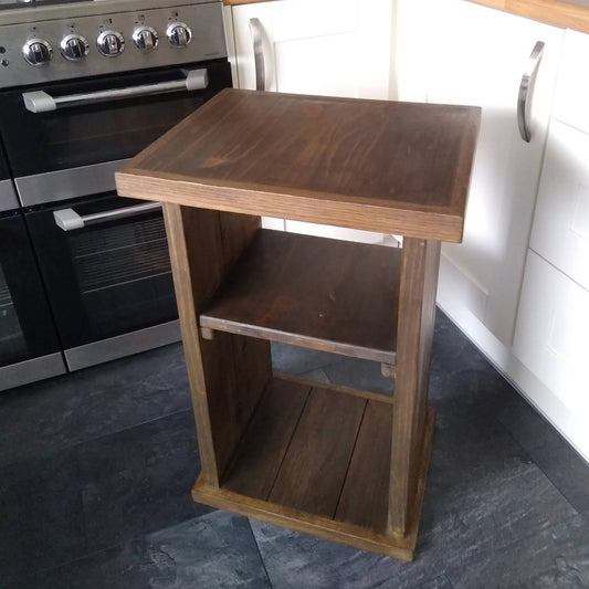 Simplistic Fish Tank Stand