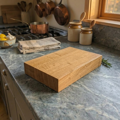 Modern Oak Chopping Board – Signature